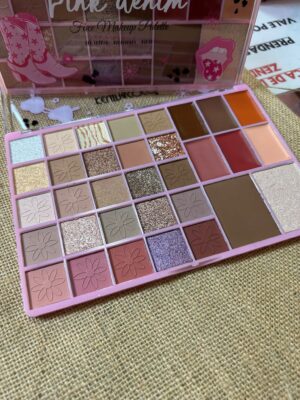 Paleta muy completa para todo tu maquillaje KEVIN&COCO